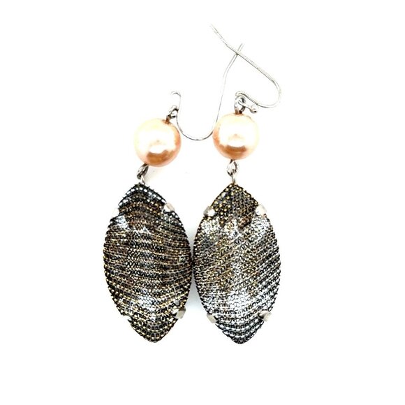 Pear Shaped Pearl Mesh Dangle Earrings - Picture 1 of 4